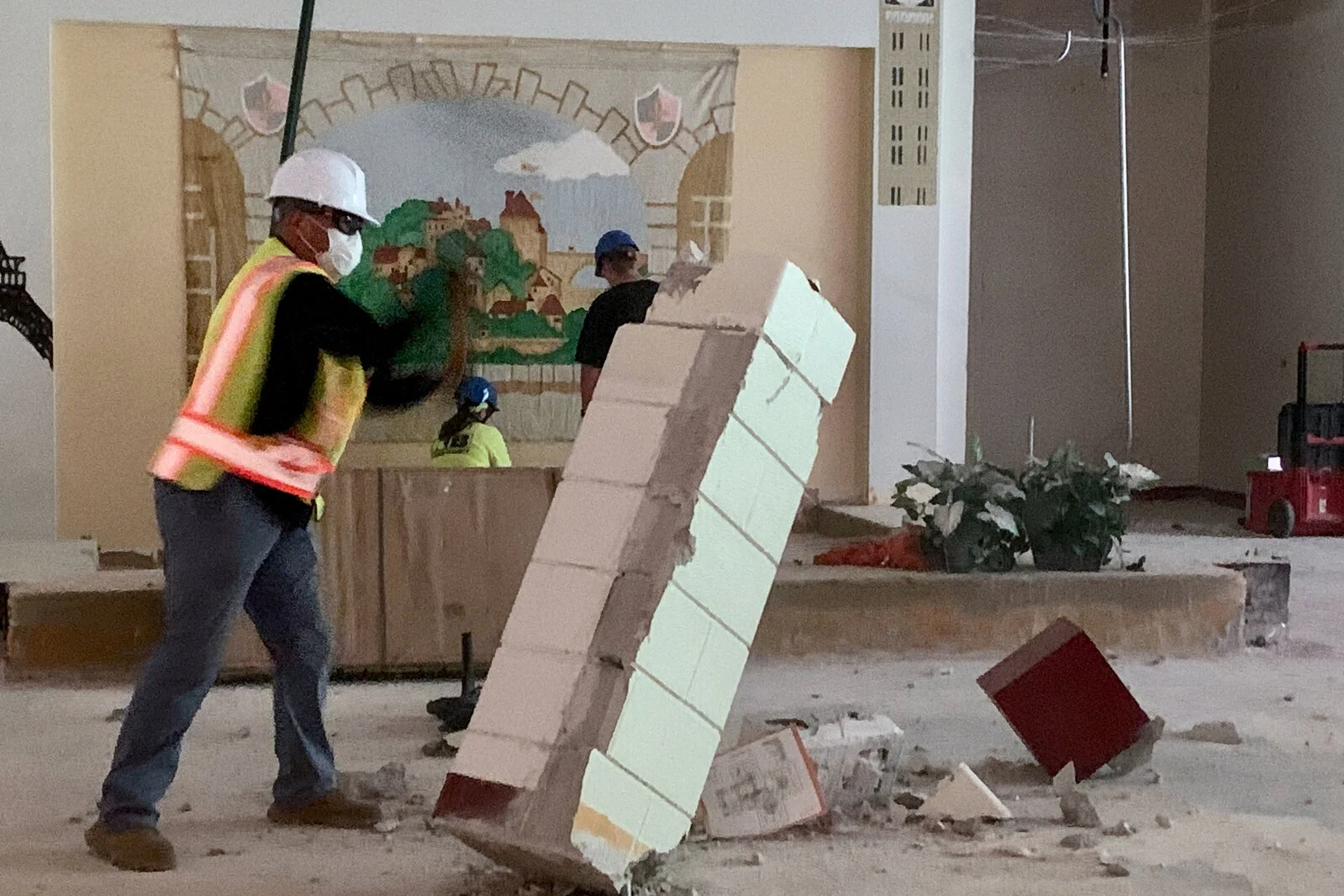 Construction work at Meadowview School Media Center
