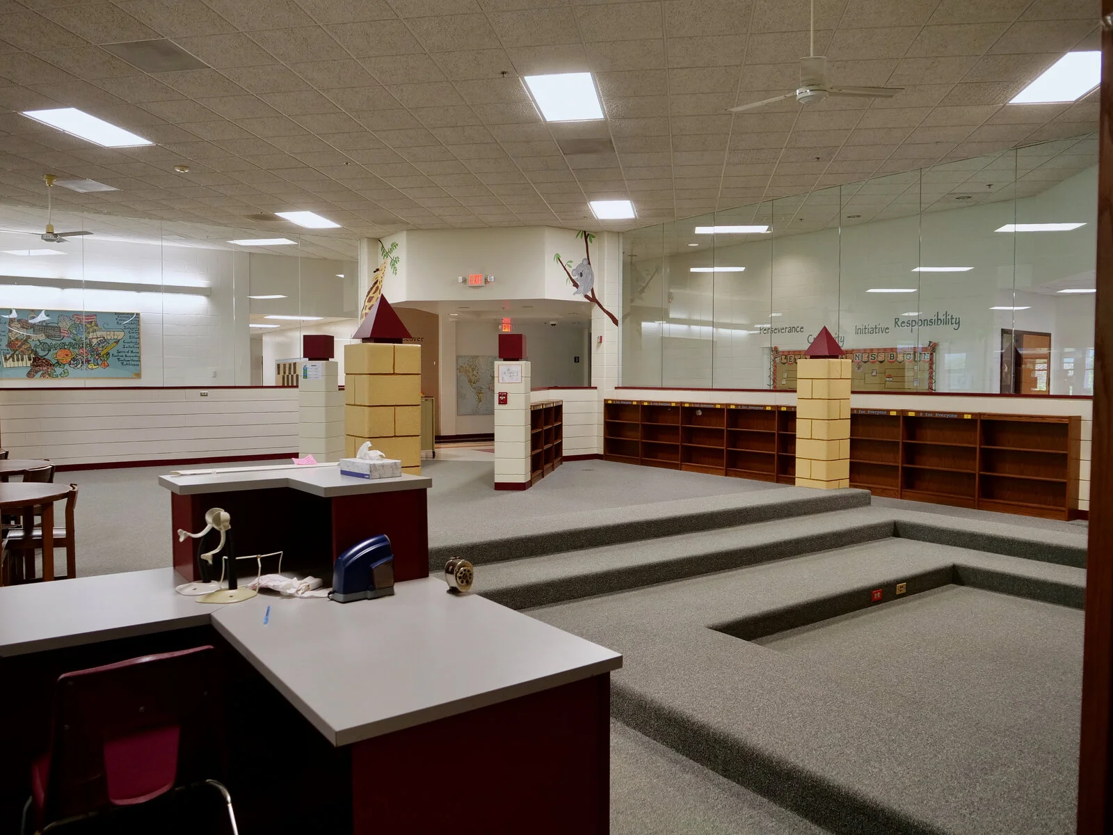 Meadowview School Library/Media Center Story area