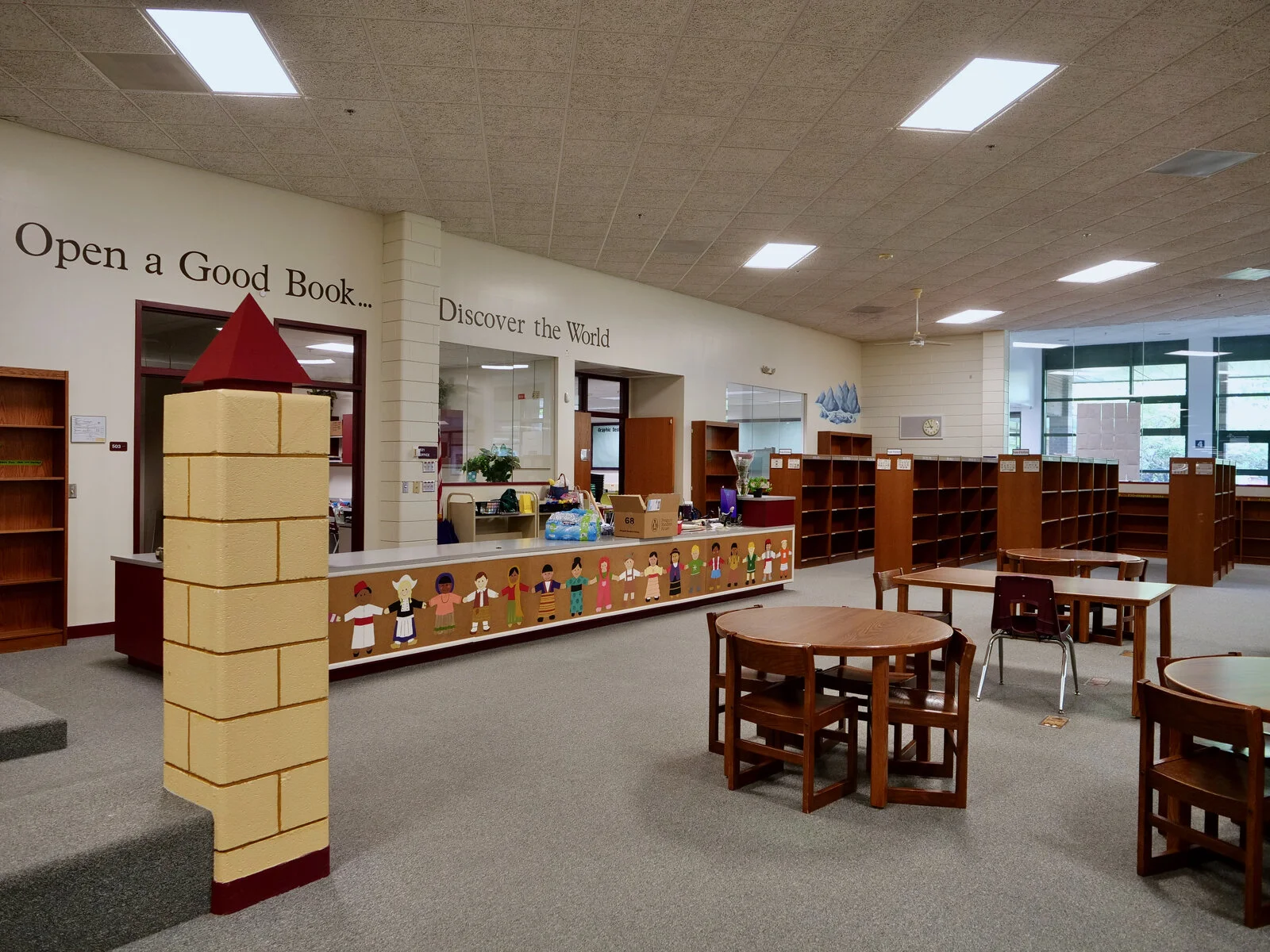 Meadowview School Library/Media Center - May 2026