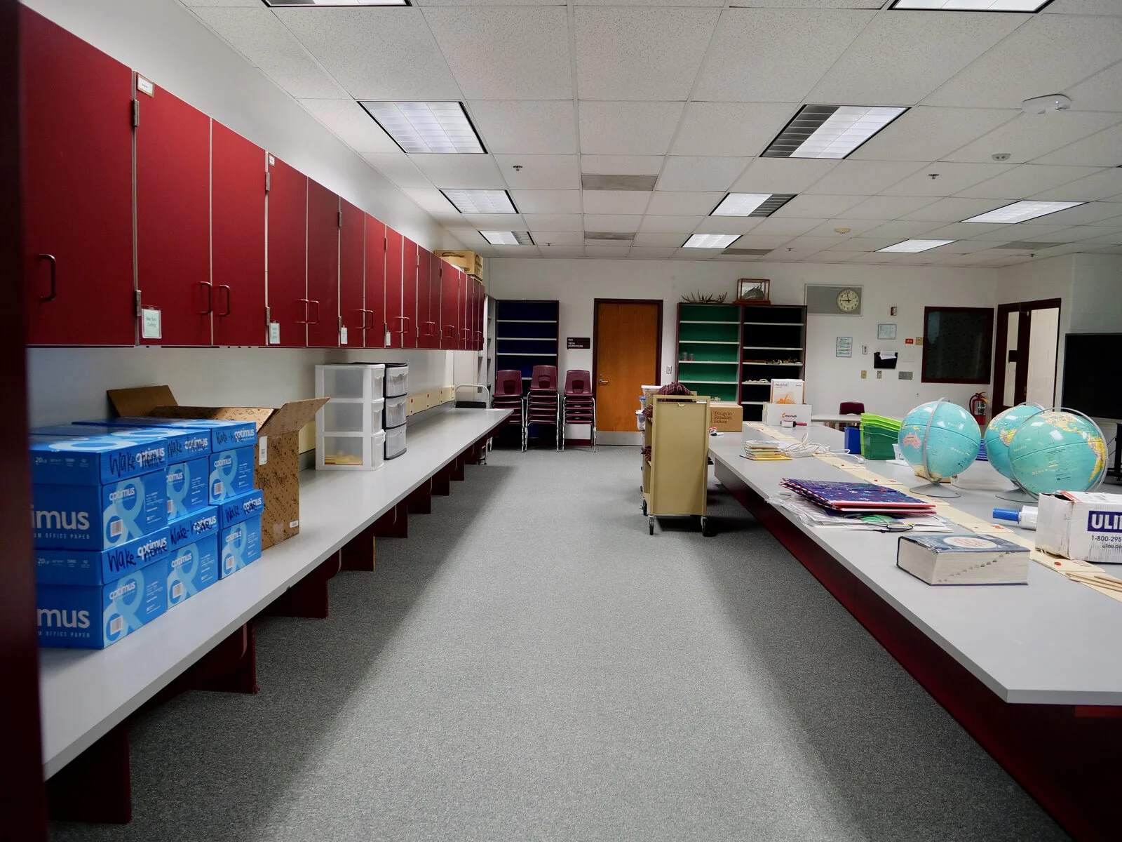 Meadowview School Library/Media Center - May 2026